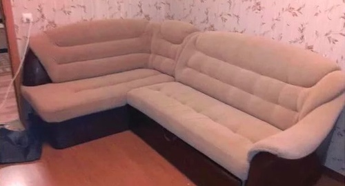 Перетяжка углового дивана. Красноярск